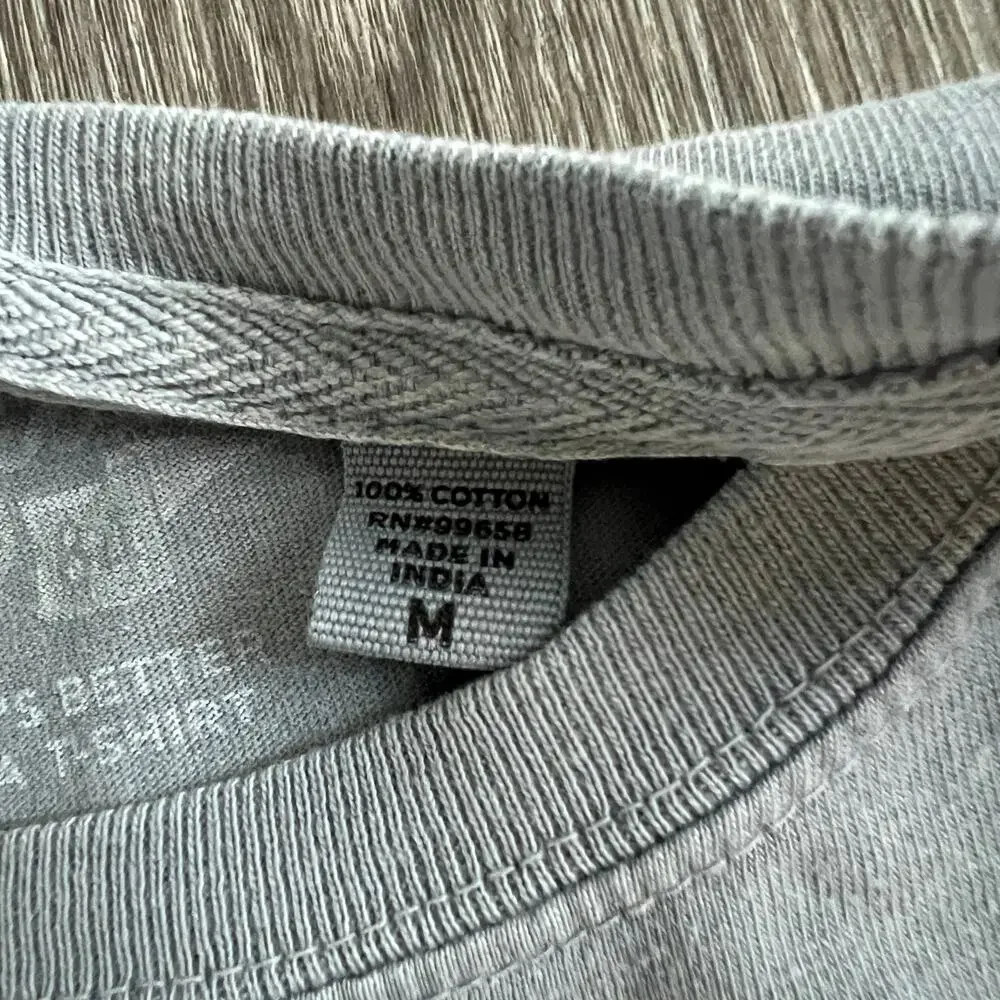 NWT Vermont Catamounts Long Sleeved T-Shirt Size M - Picture 5 of 6